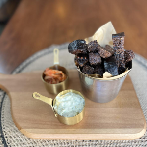 Croutons in kimchi sauce