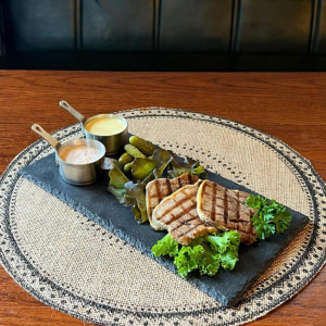 Lưỡi nướng với mù tạt