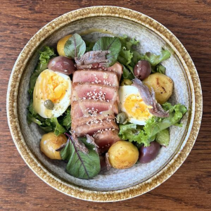 Niçoise với cá ngừ