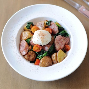 Xúc xích & Khoai tây nghiền