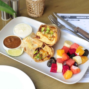 Bánh mì ăn sáng California