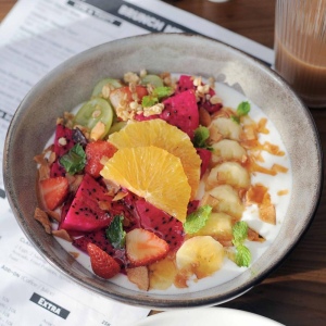 Món tráng miệng sữa chua trái cây