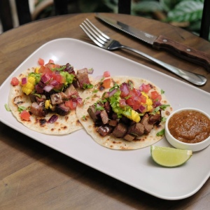 Bò Mảnh Tacos