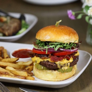 Bacon Cheddar Burger