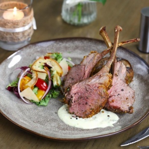 Sườn cừu nướng